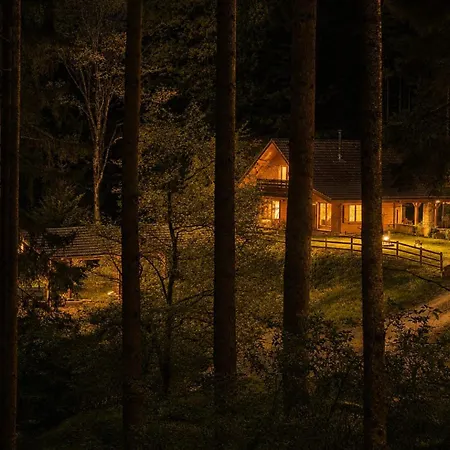 Le Domaine Du Cerf Isolé Pleine Nature 7 à 10 Pers *